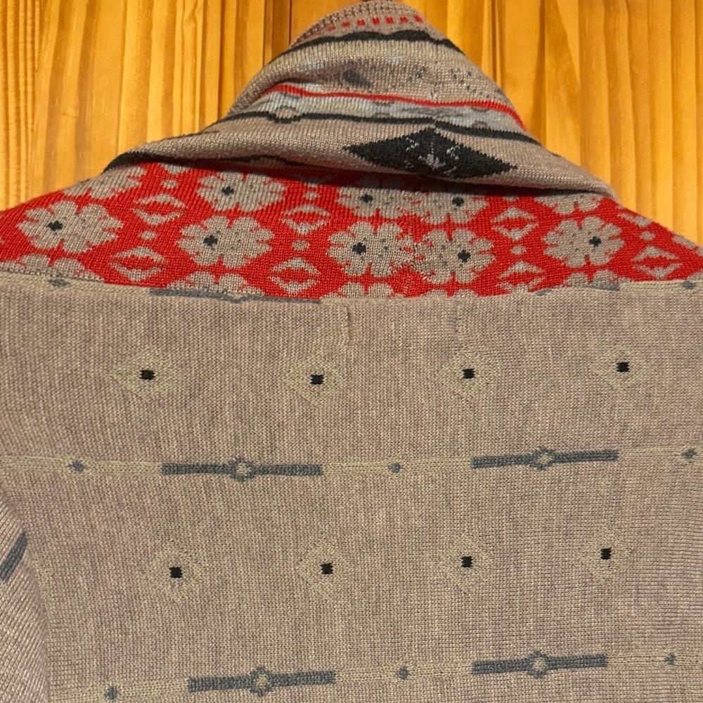 Freeway Tan and Red Patterned Cardigan - Picture 10 of 11